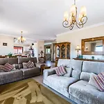 Casa Trafford.